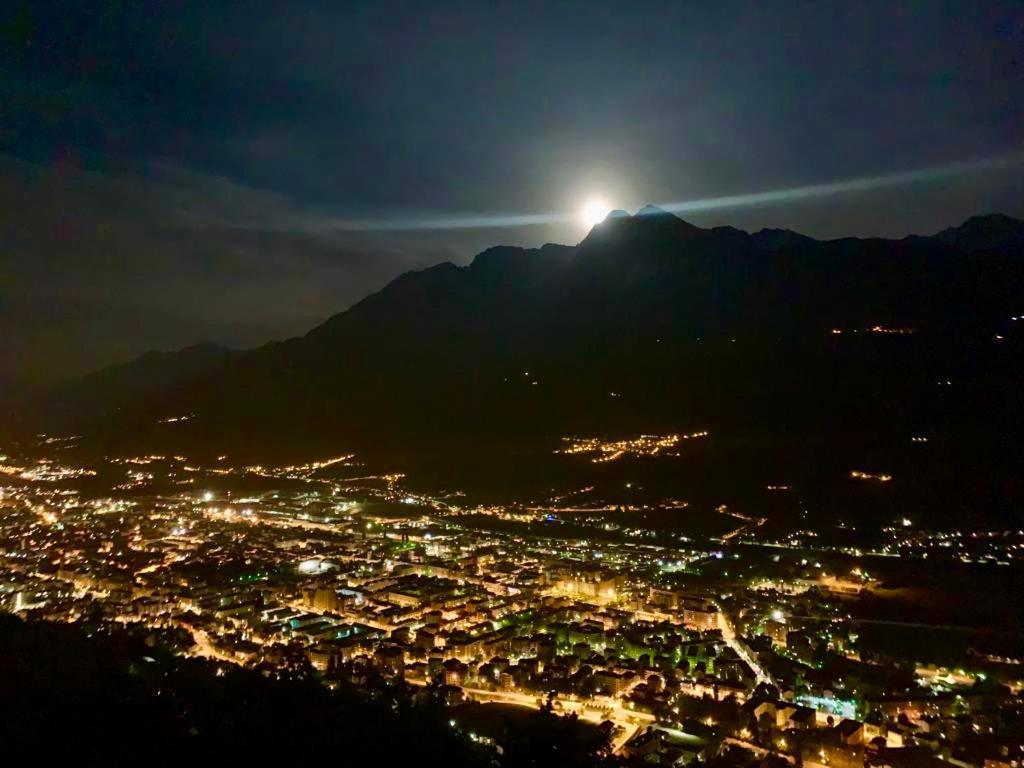 La Stanza Dei Segreti Hotell Aosta Eksteriør bilde